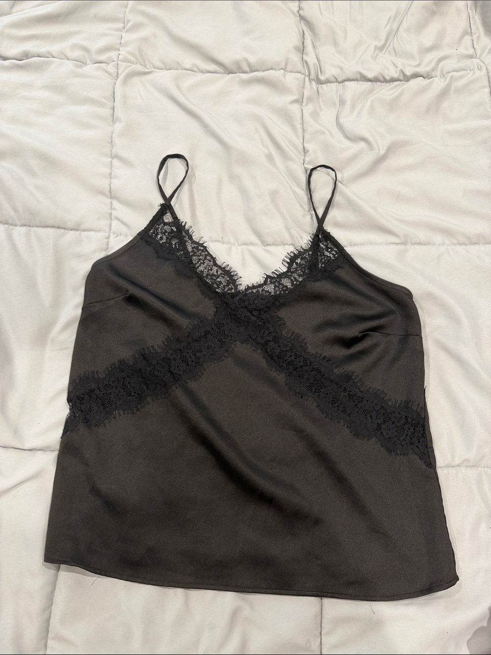 Lulus silk tank top lace detailing